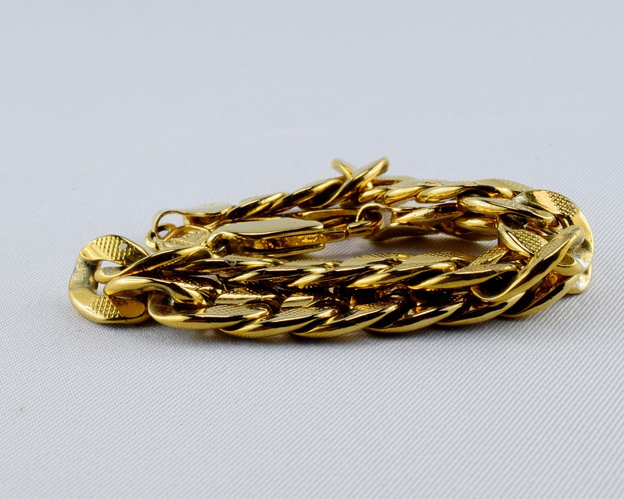 panzerarmbänder.de